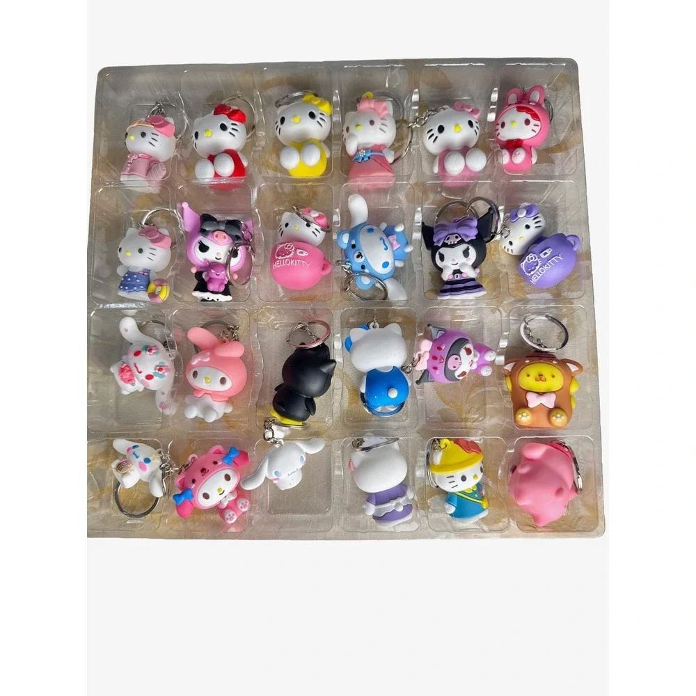 Hello Kitty Advent Calendar  24pc 12in NIP Sanrio Holiday Set Small Dent‎ Box